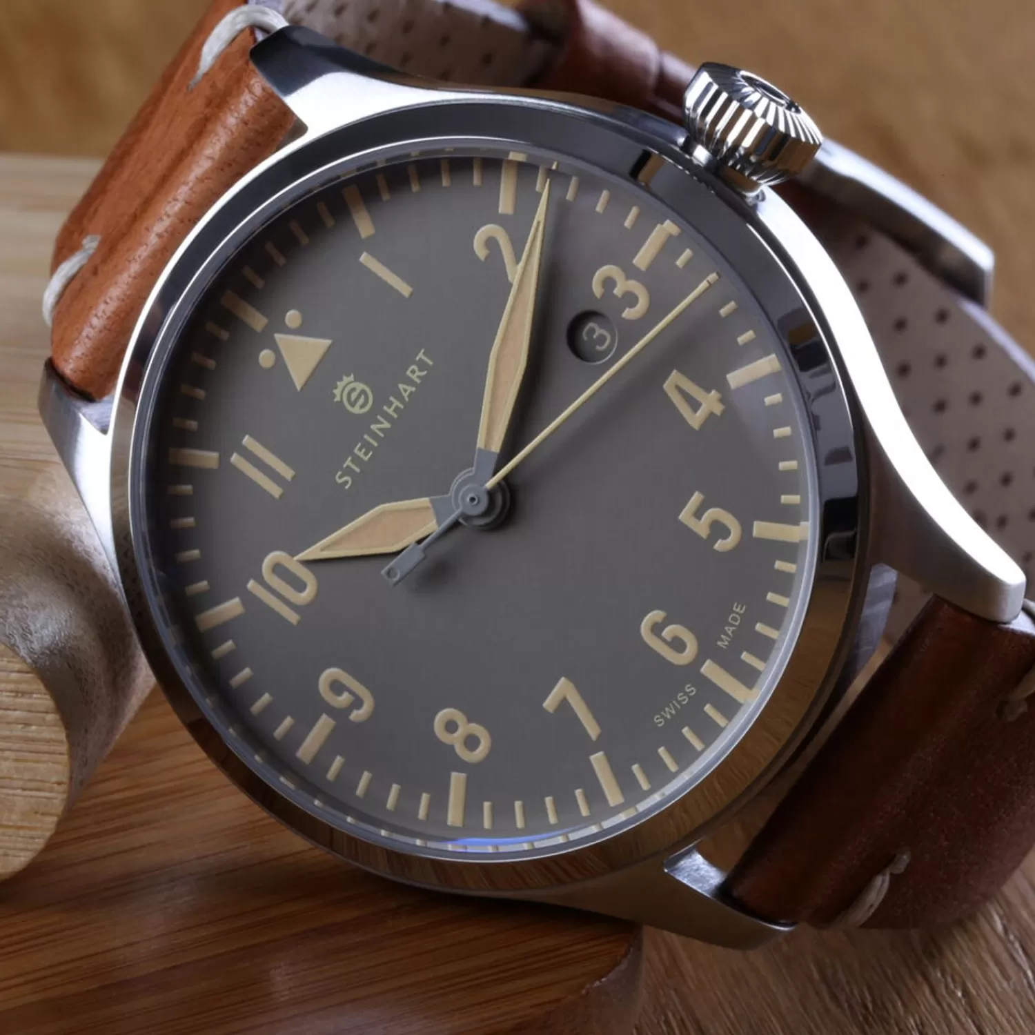 Nav B-Uhr 42 Vintage Beige A-Muster*Steinhart Watches Clearance