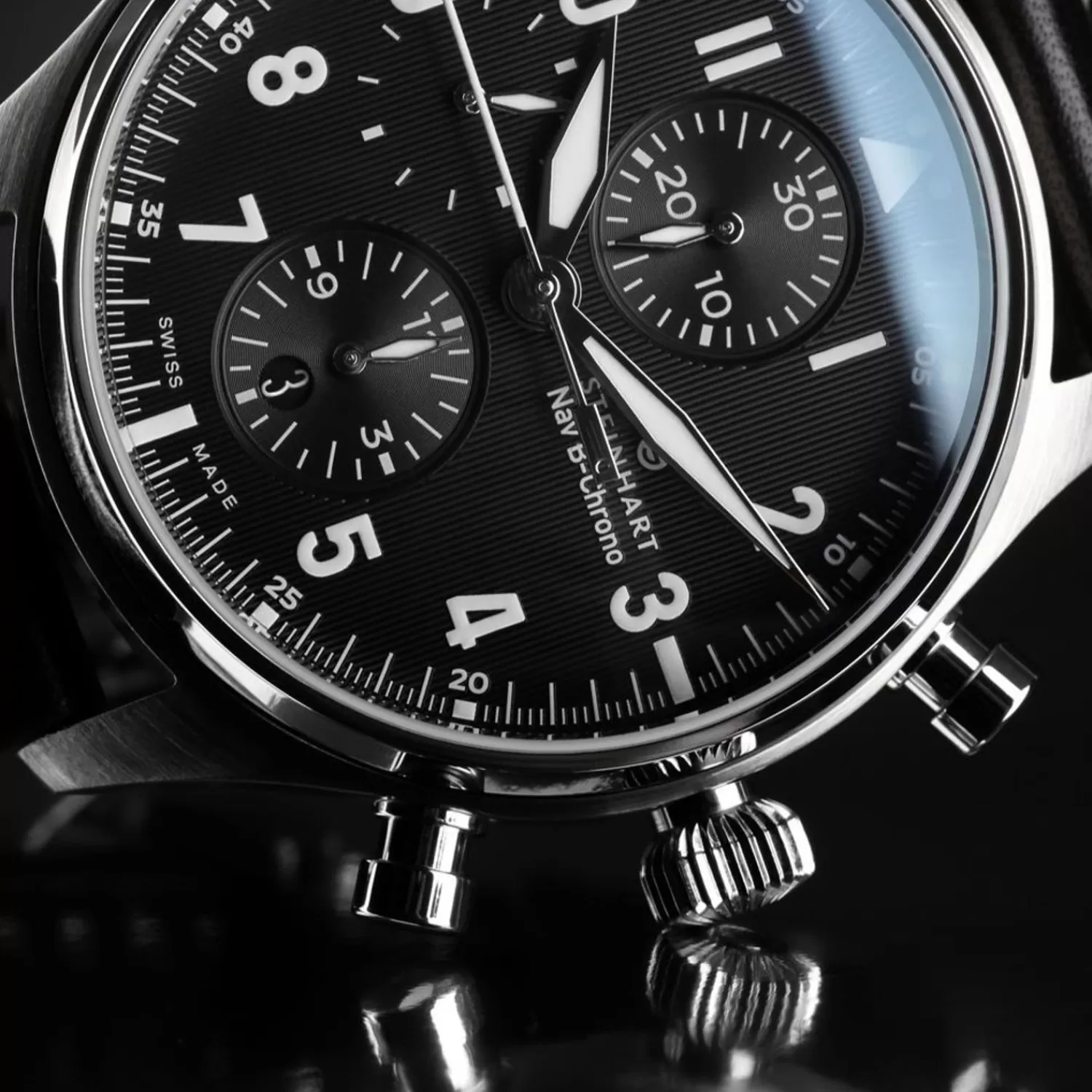 Nav.B-Chrono 42 Classic A-Type Sort*Steinhart Watches Clearance