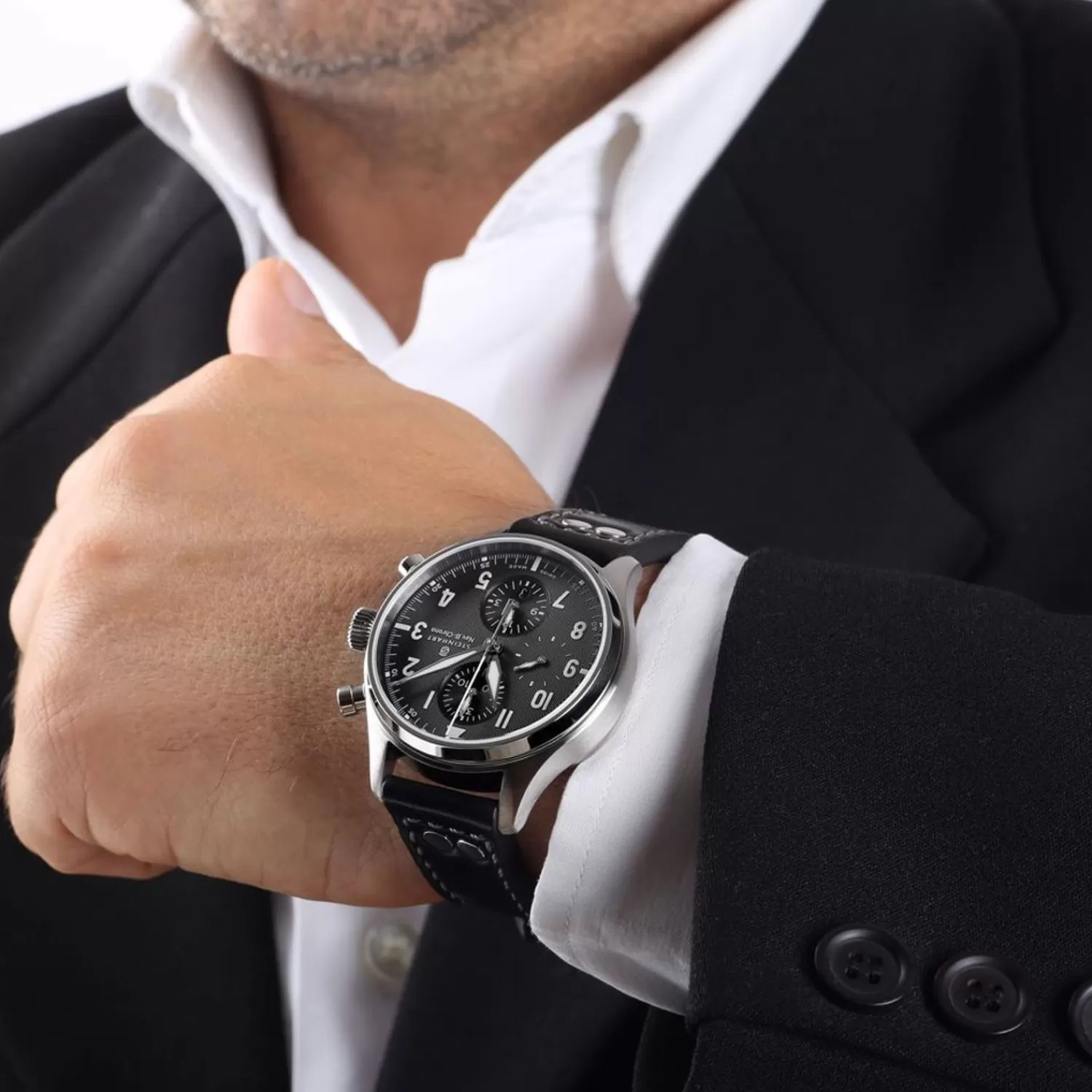 Nav.B-Chrono 42 Classic A-Type Sort*Steinhart Watches Clearance