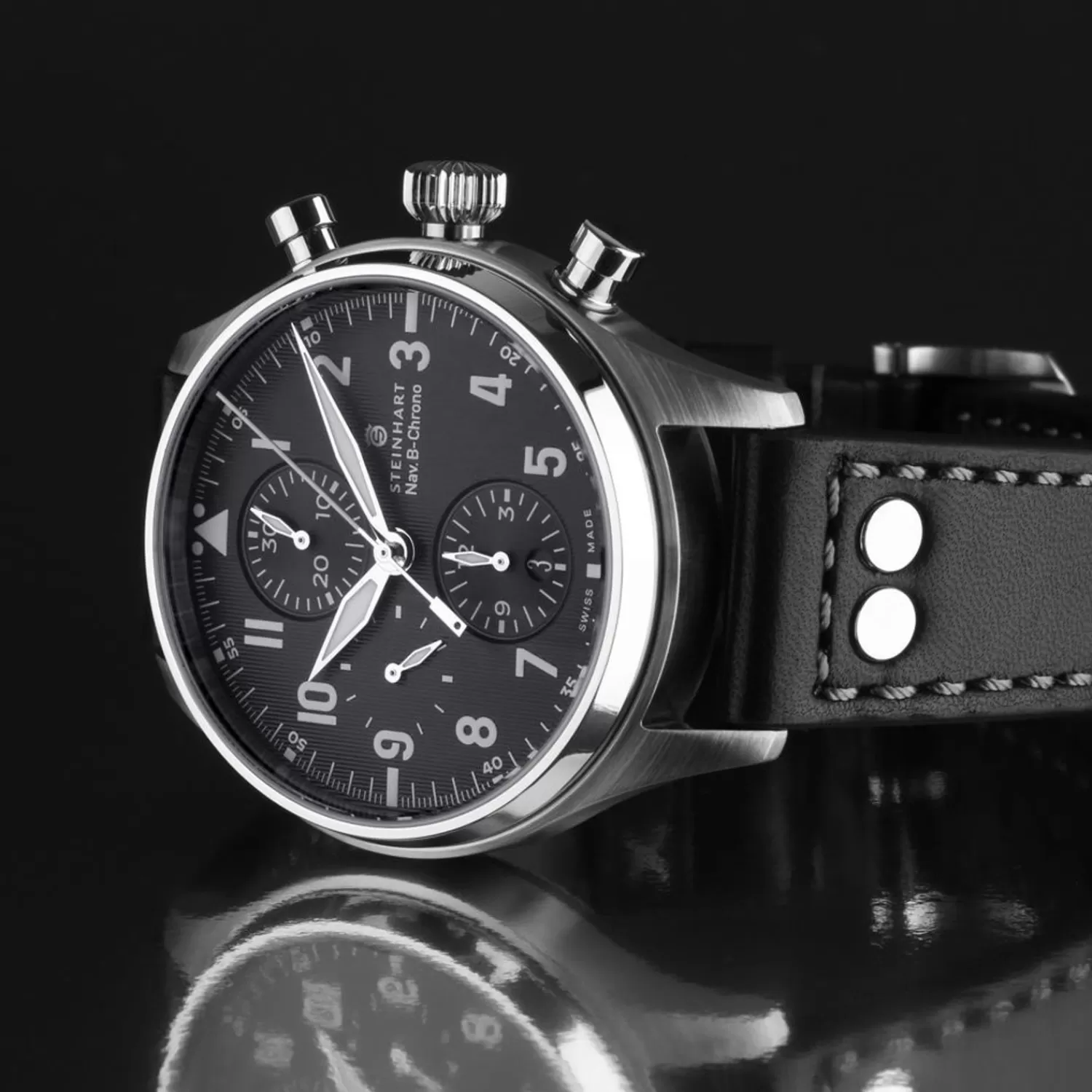 Nav.B-Chrono 42 Classic A-Type Sort*Steinhart Watches Clearance