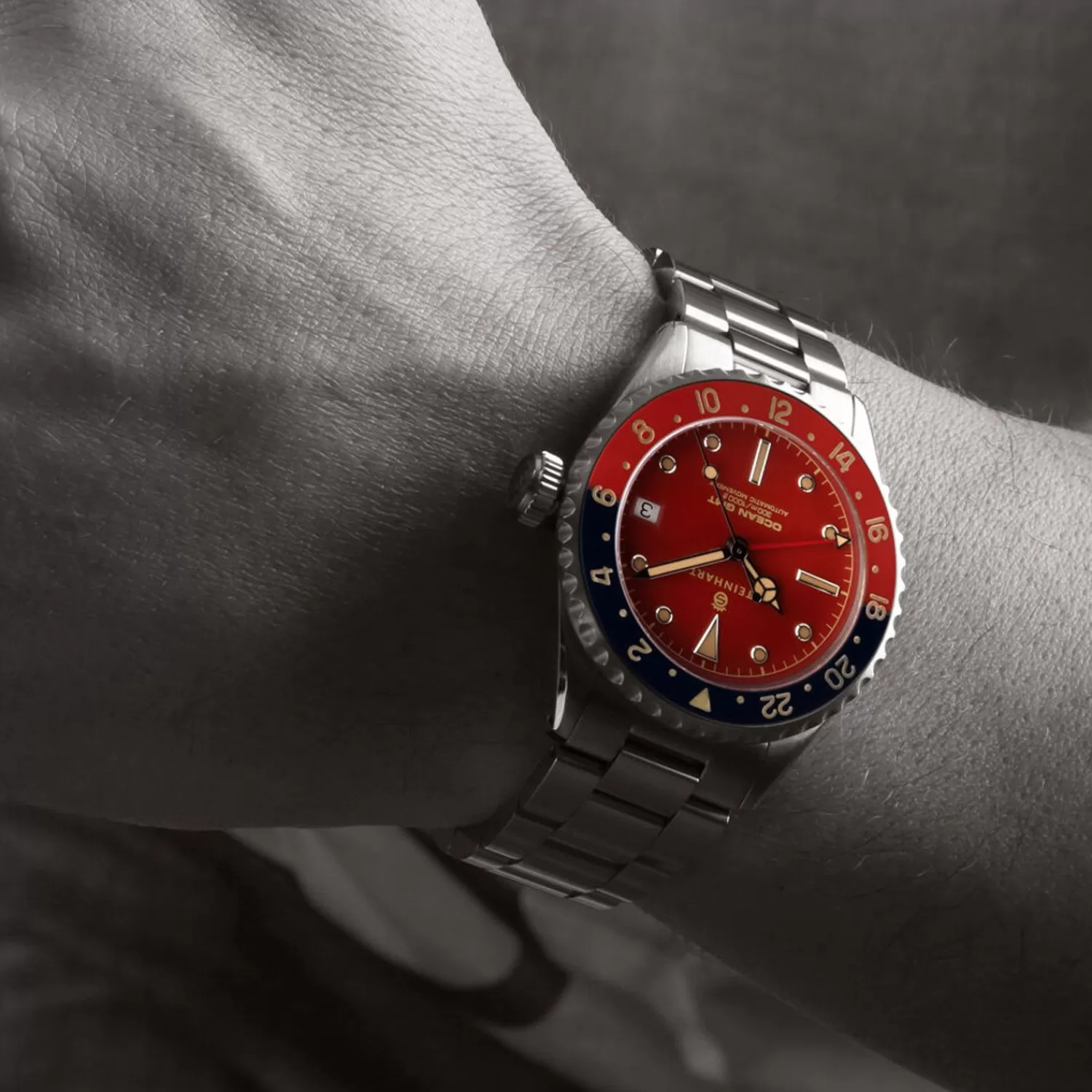 Ocean 39 Vintage Gmt Premium Rod Keramisk Dykkerur*Steinhart Watches Outlet