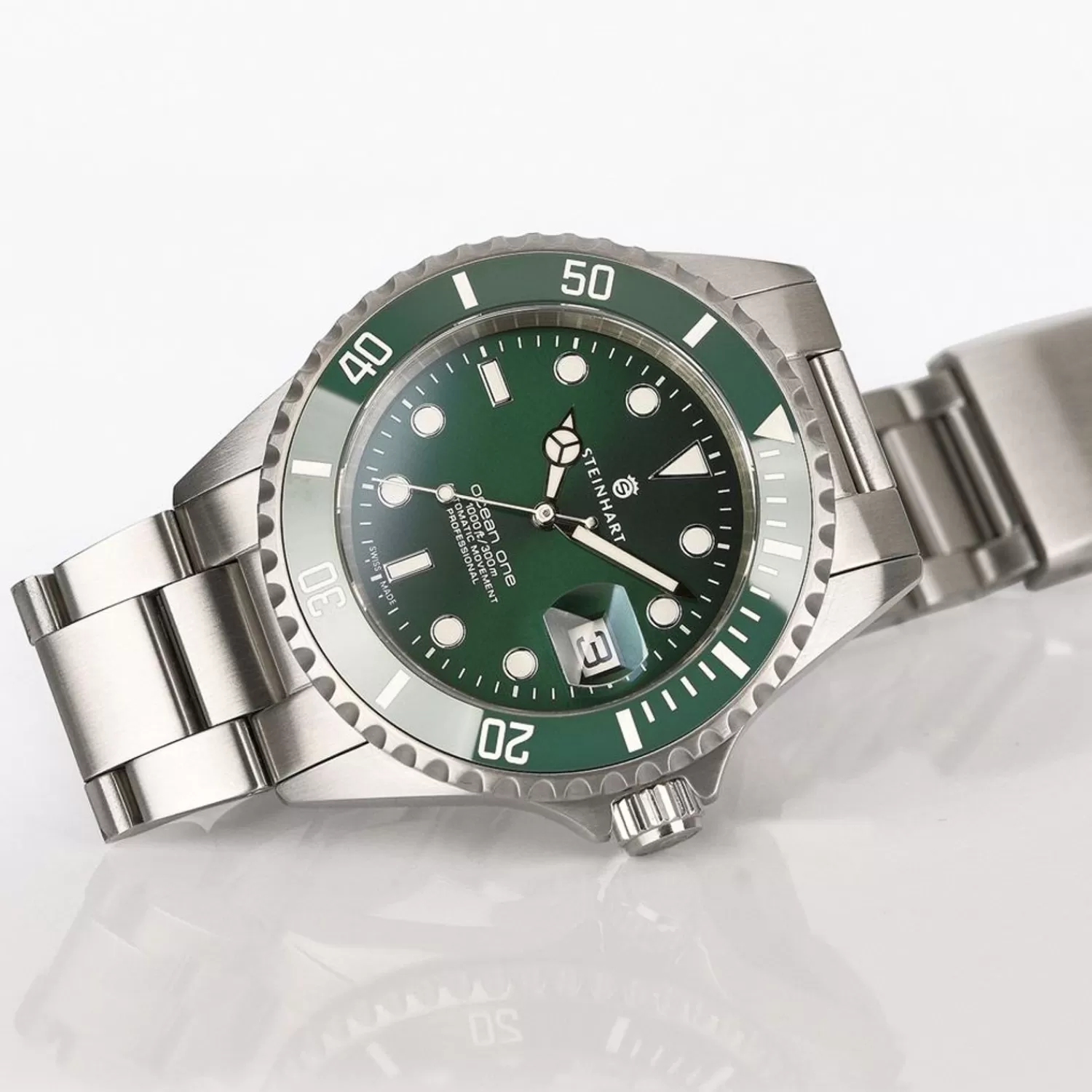 Ocean One Double-Green Ceramic Premium Diver Watch*Steinhart Watches Flash Sale