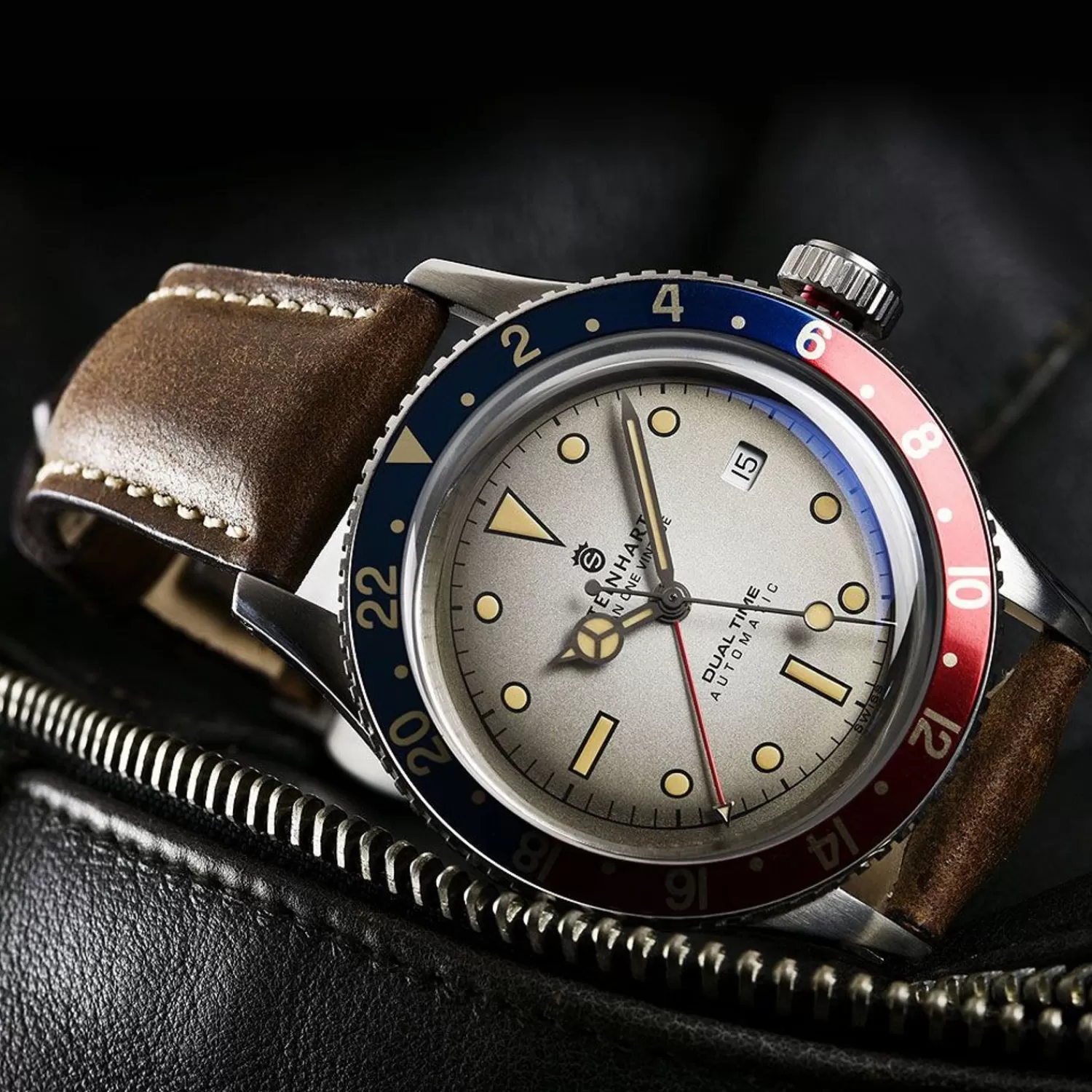 Ocean One Vintage Dual Time Premium Dykkerur*Steinhart Watches Outlet